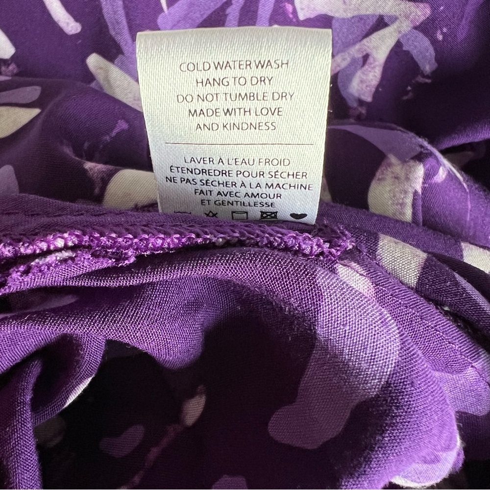 Purple tunic with white accent and softened v-neck - Picture 3 of 4
